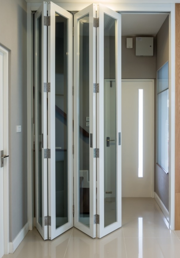 bifold door Nine Elms, SW8